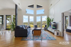 Watch the Sunset On A Huge Patio Near Lake Travis